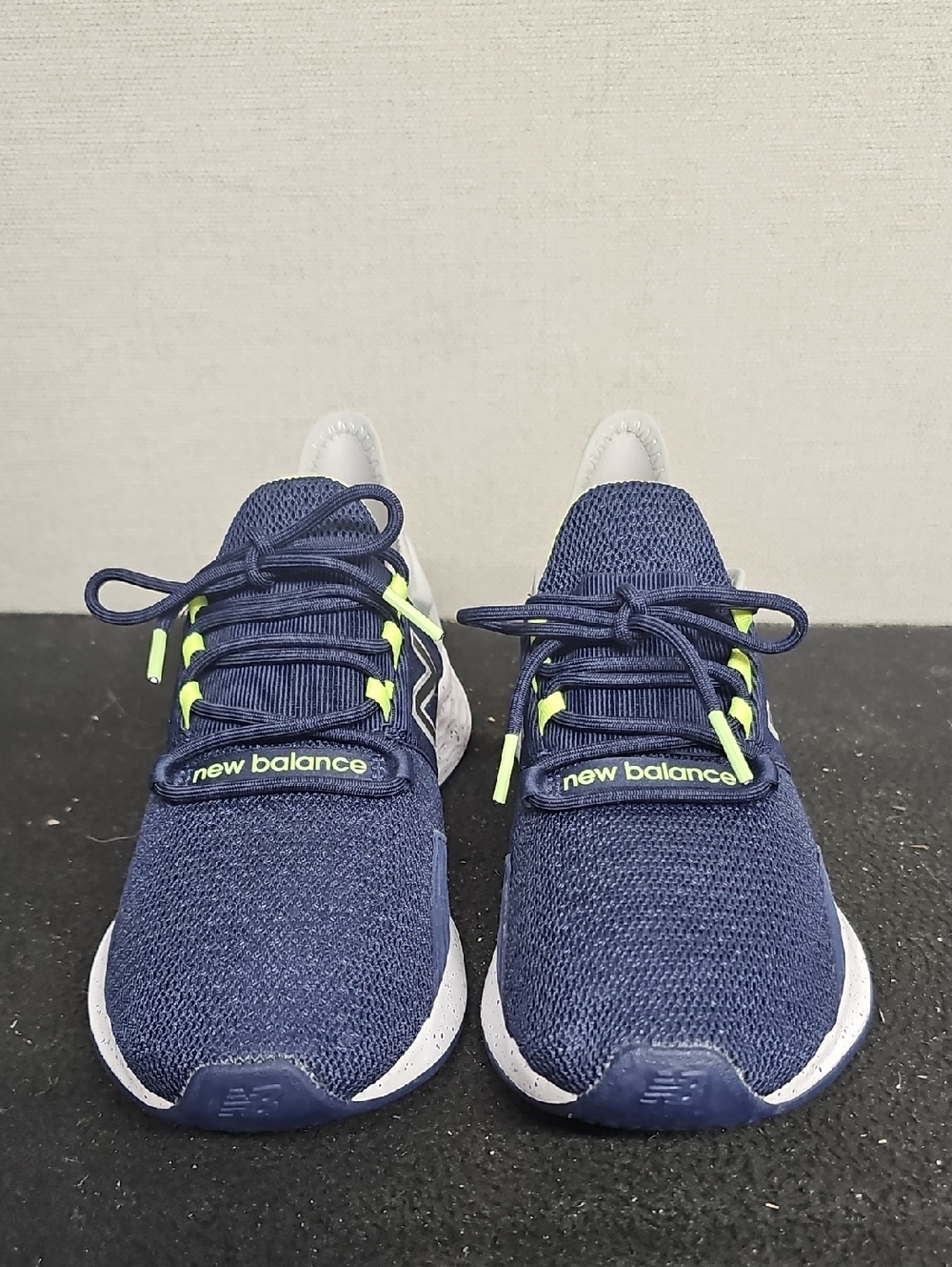 NEW BALANCE FRESH FOAM ROAV WOMENS SNEAKERS BFPM-05-118 - Picture 2 of 10